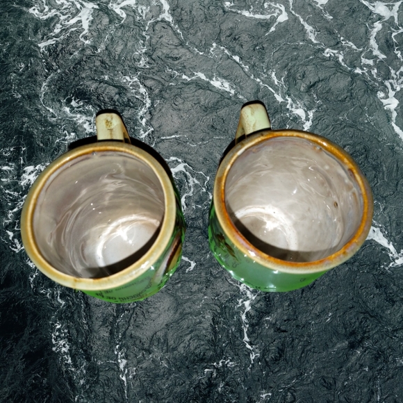 Owl City by Gibson Designs Glazed Ceramic Embossed 12 Ounces Mugs EUC Set of 2 - Picture 6 of 7